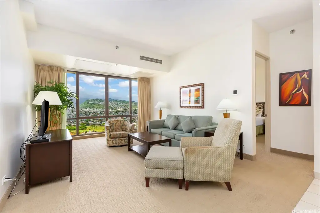 229 Paoakalani Avenue # 3801, Honolulu
