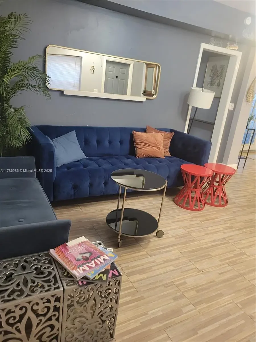 Photo of Listing #A11786286