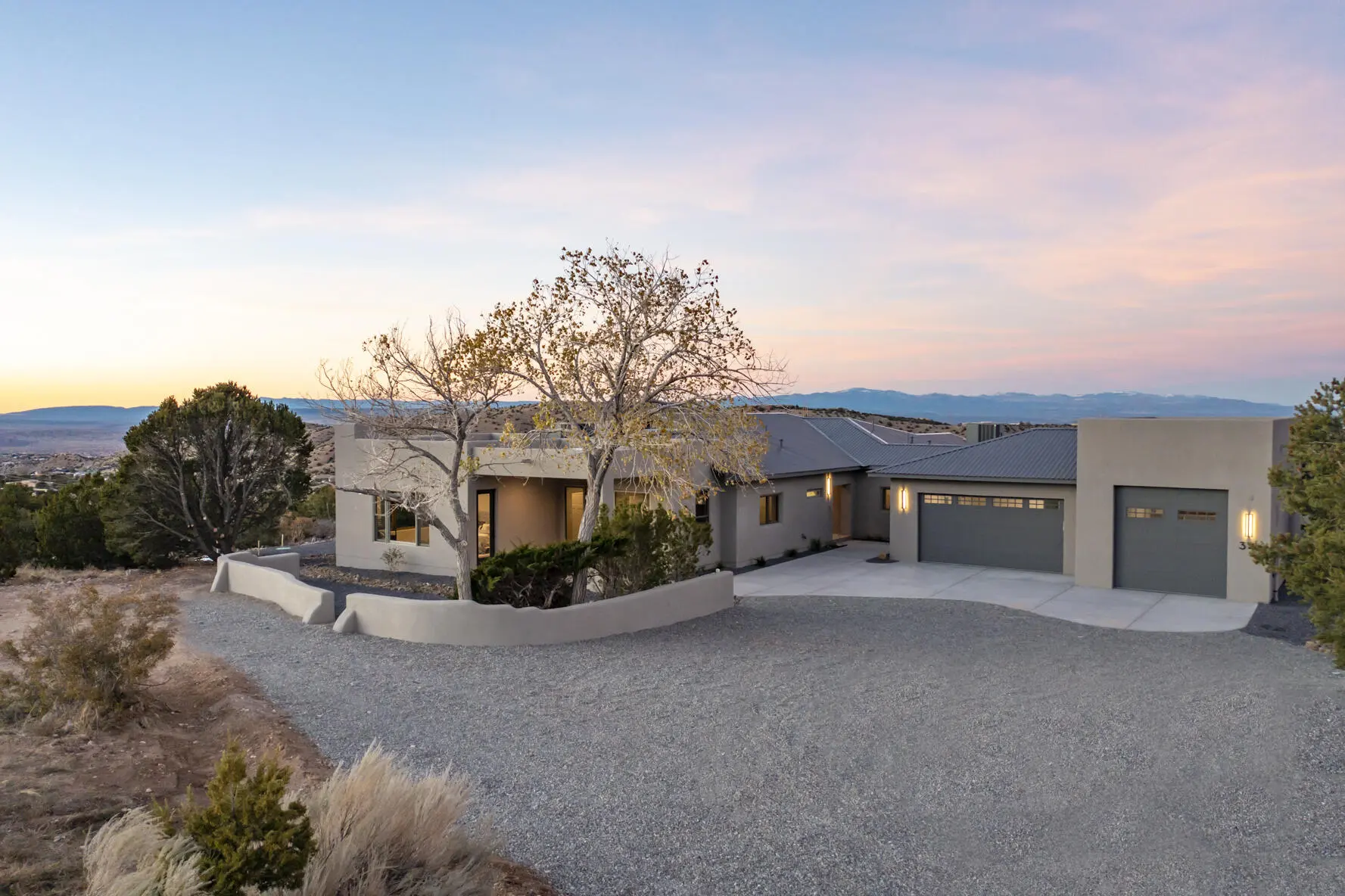 34 Camino De Los Desmontes, Placitas