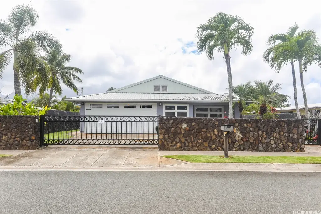 962 Alahaki Street, Kailua