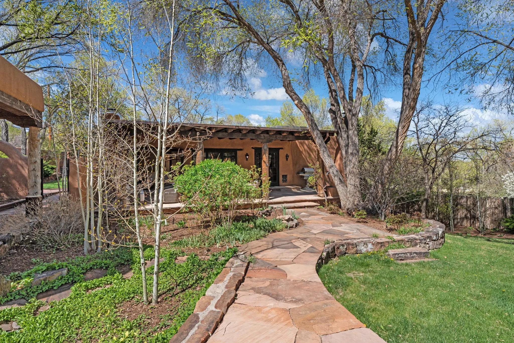 1299 Upper Canyon Road, Santa Fe