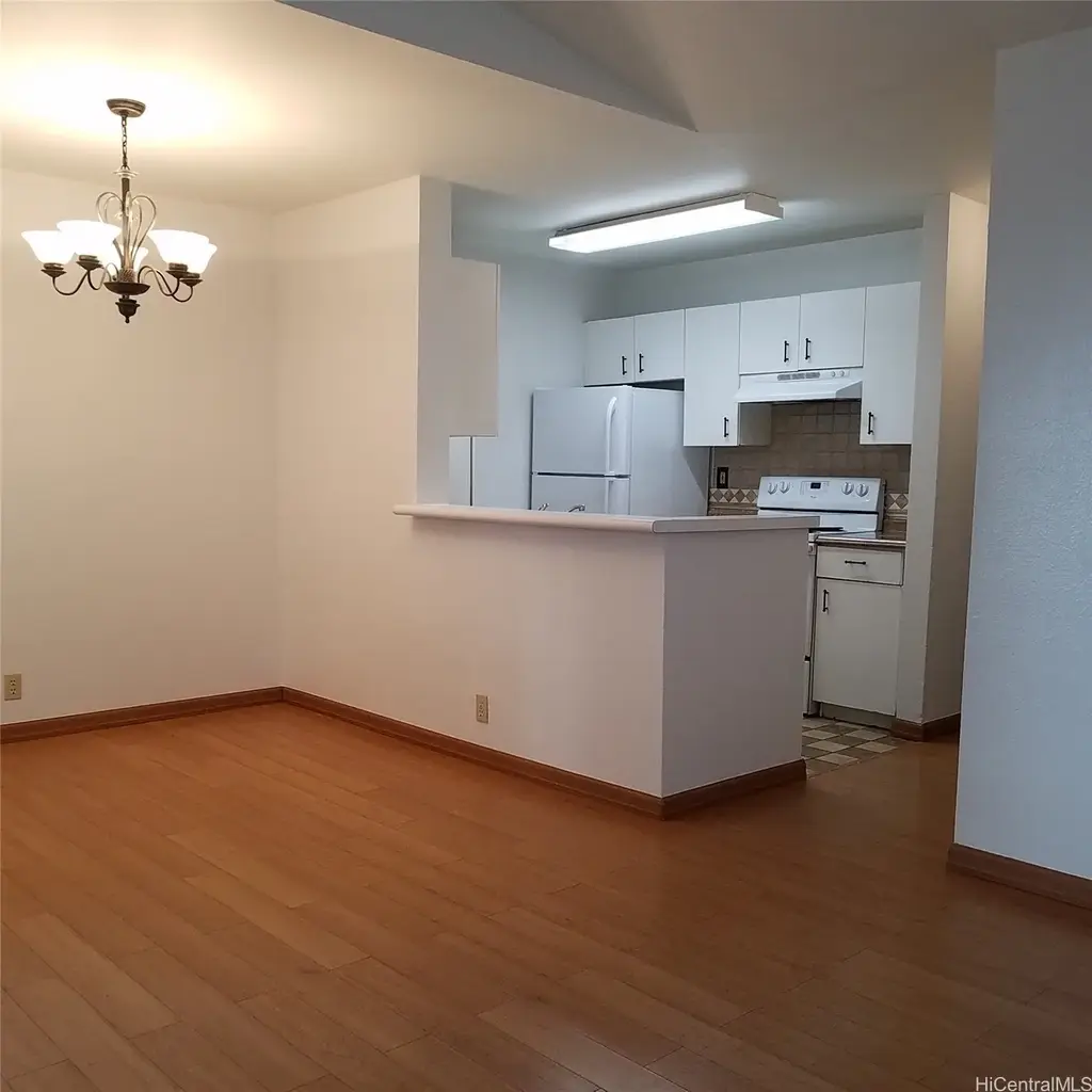 95-660 Wikao Street # K206, Mililani