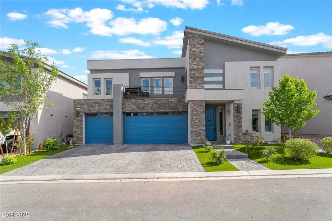 Photo of Listing #2677097