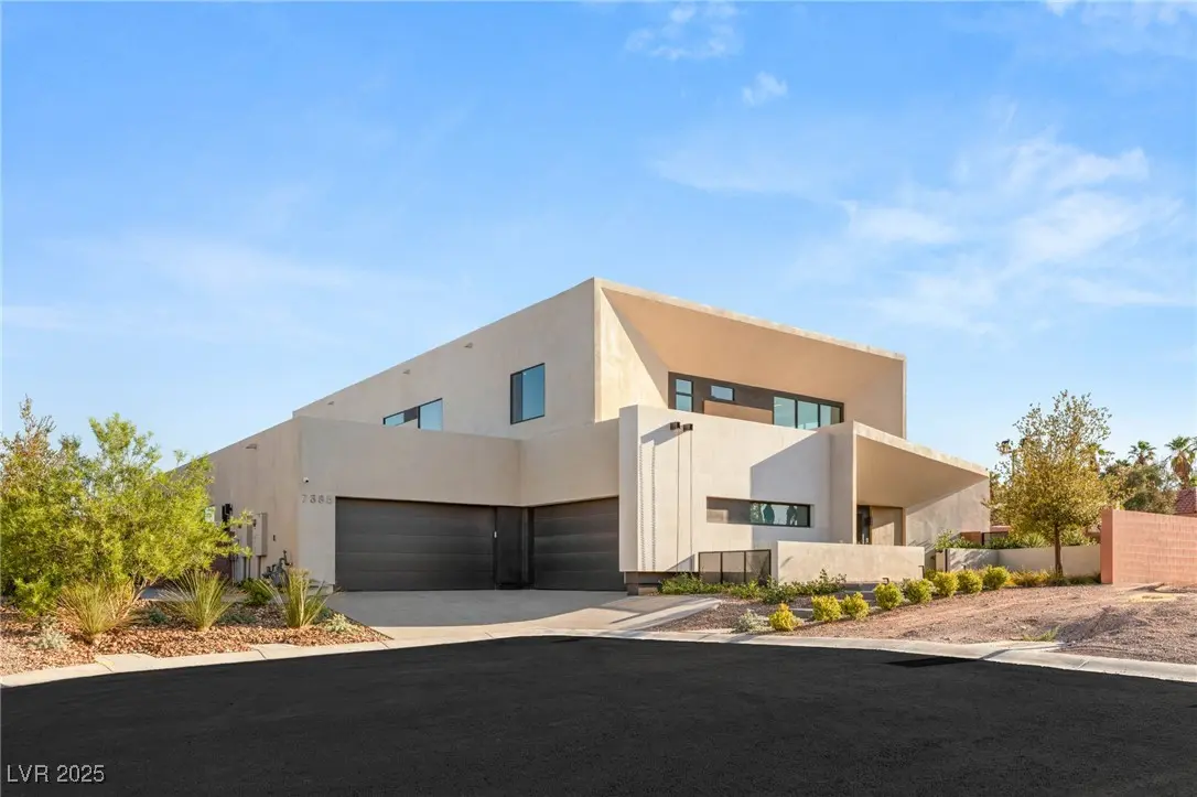 Photo of Listing #2677229