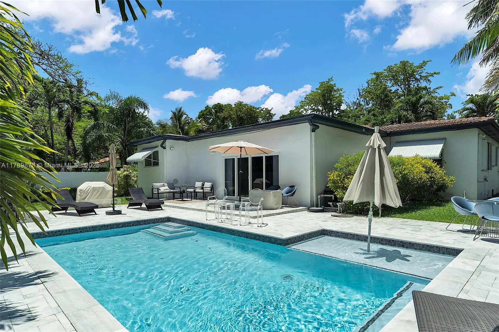 Photo of Listing #A11789873