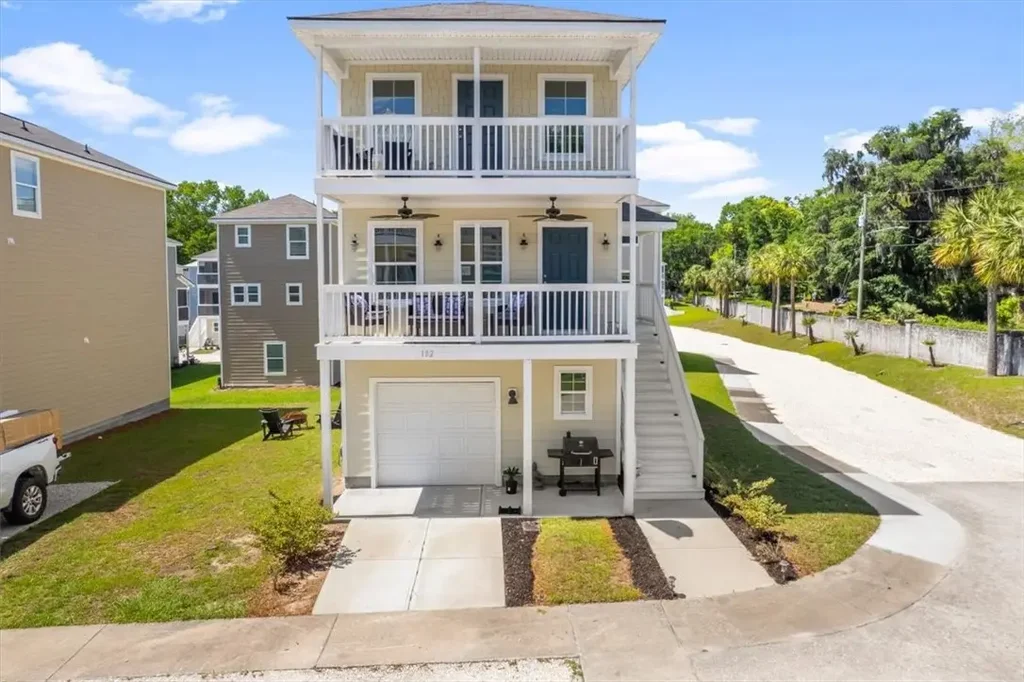 102 Cathead Lane, Darien