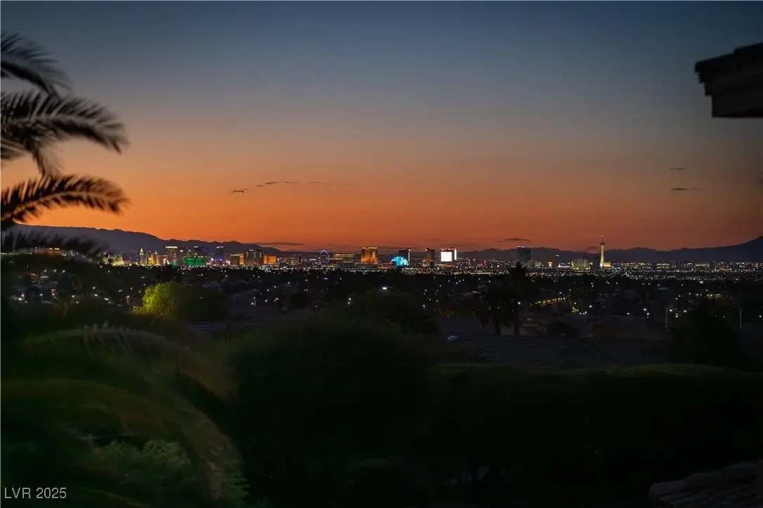 Photo of Listing #2673105