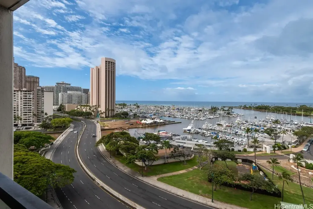 1600 Ala Moana Boulevard # 1406, Honolulu