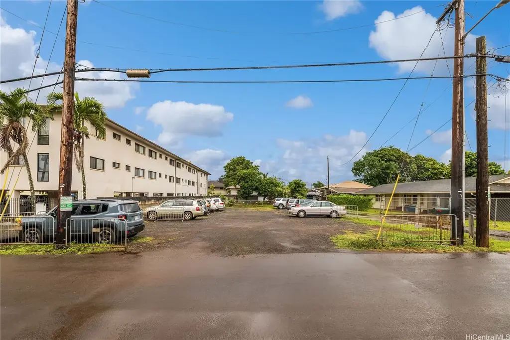 77 Ohai Street, Wahiawa