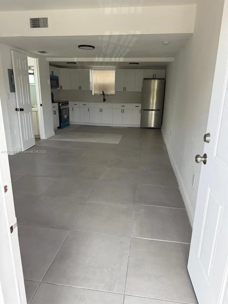 Photo of Listing #A11792855