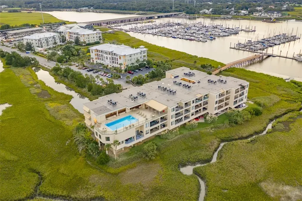1 Marina Drive 301, St Simons Island