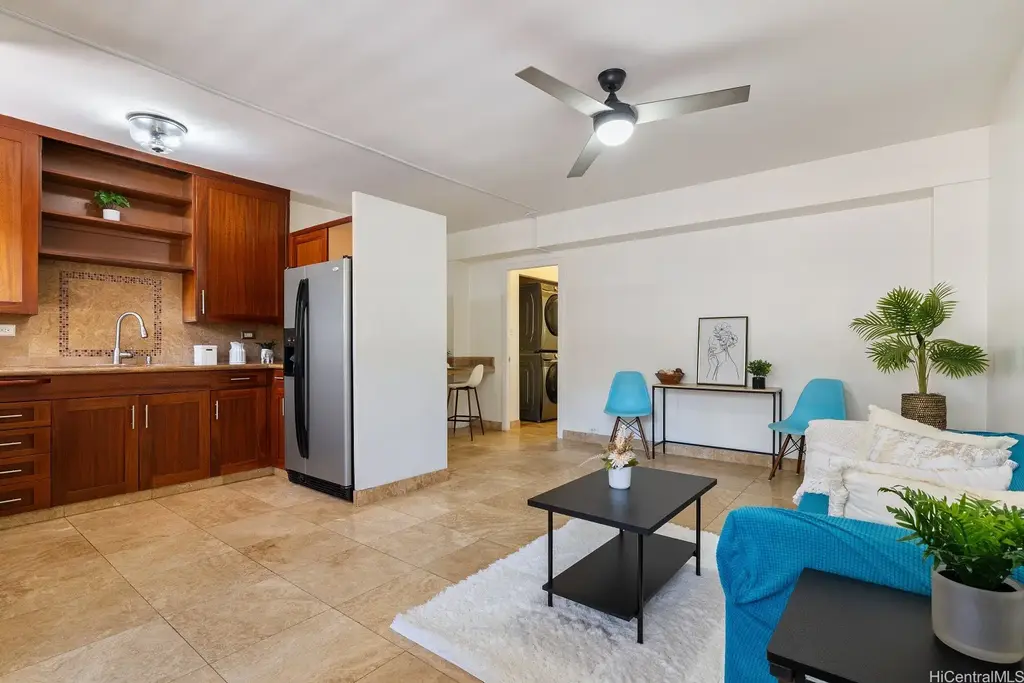 2118 Kuhio Avenue # 302, Honolulu