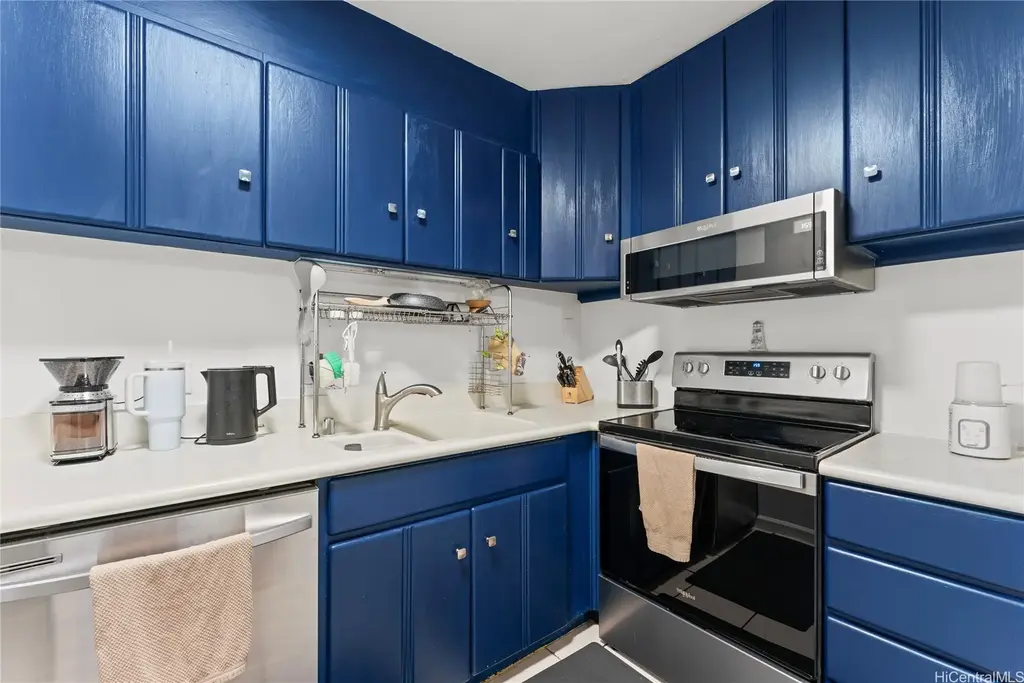 46-259 Kahuhipa Street # 318b, Kaneohe