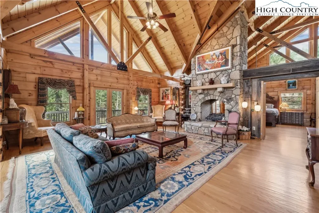 101 Double Branch Road, Grassy Creek