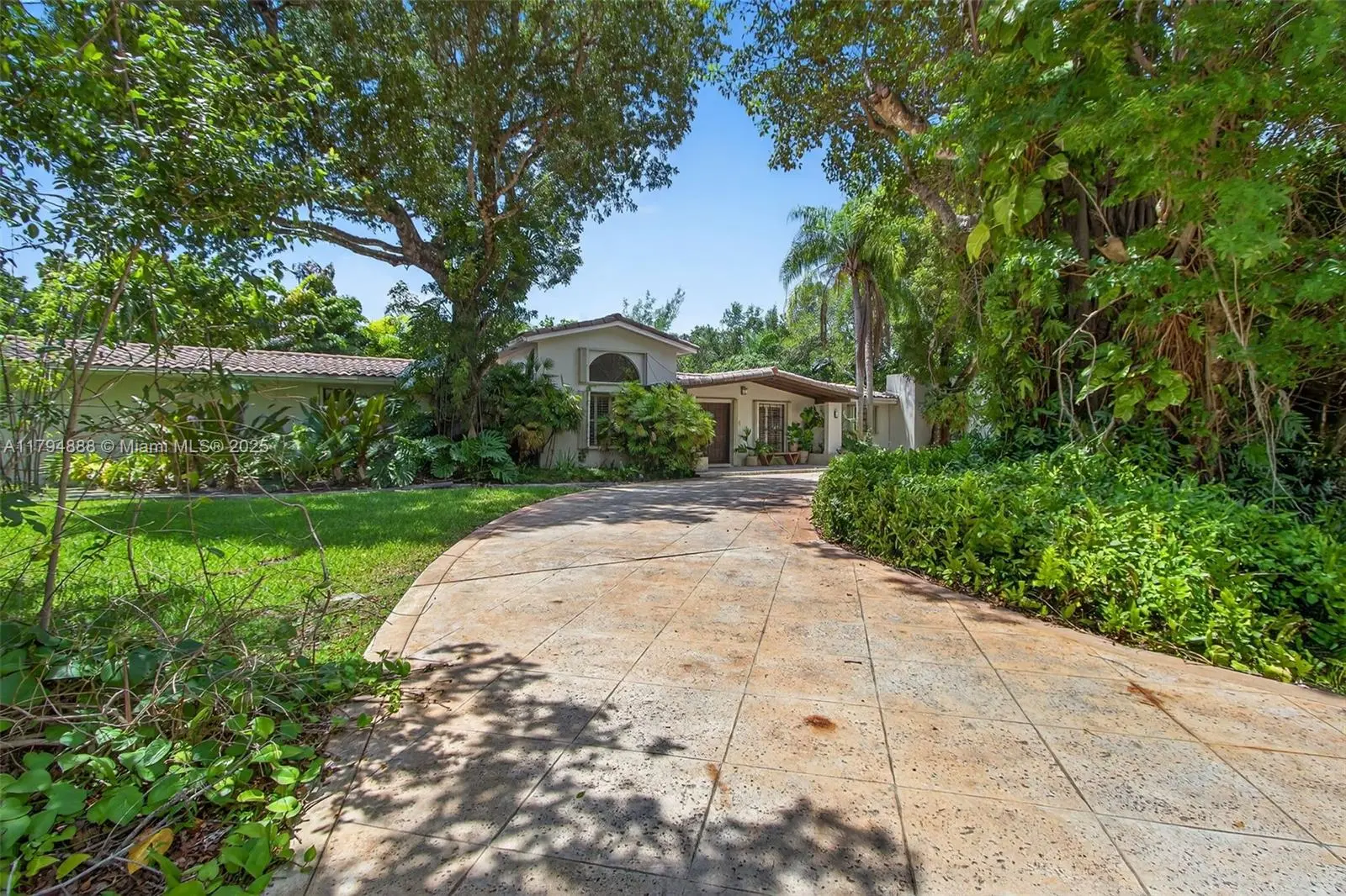 Photo of Listing #A11794888