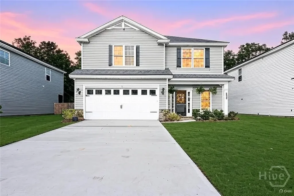 220 James Drive, Richmond Hill