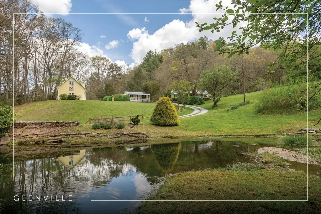 327 Lakeside Circle Drive, Glenville