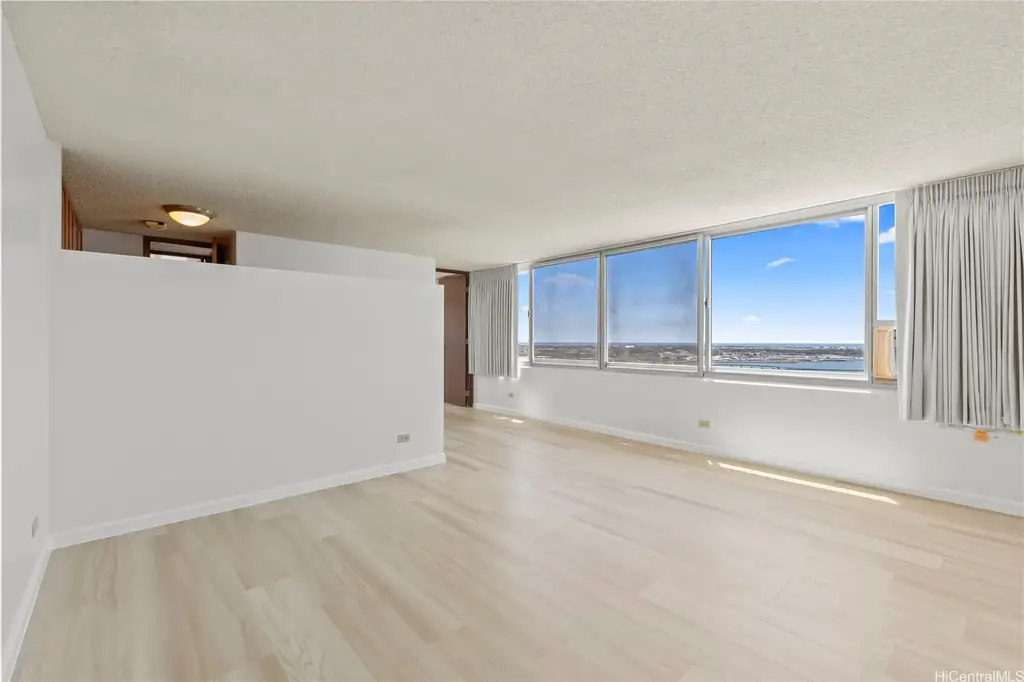 98-288 Kaonohi Street # 3403, Aiea