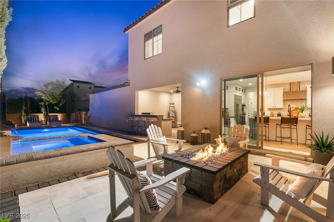 Photo of Listing #2679888