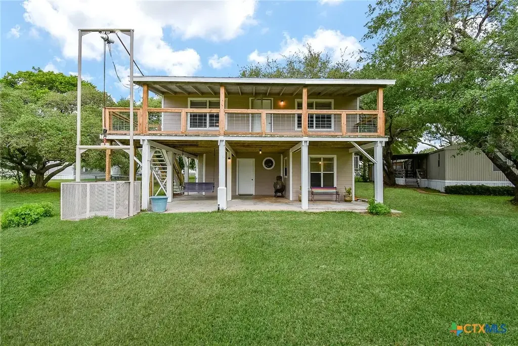 1551 Bayview Drive, Palacios