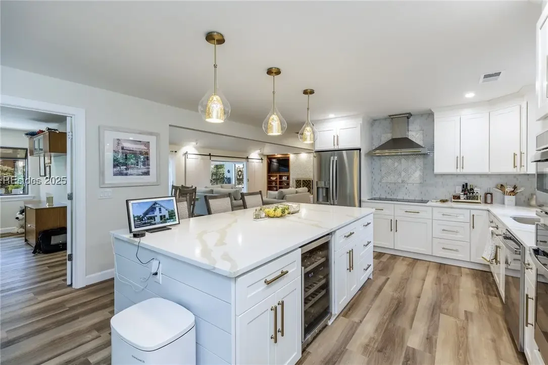 Photo of Listing #453069