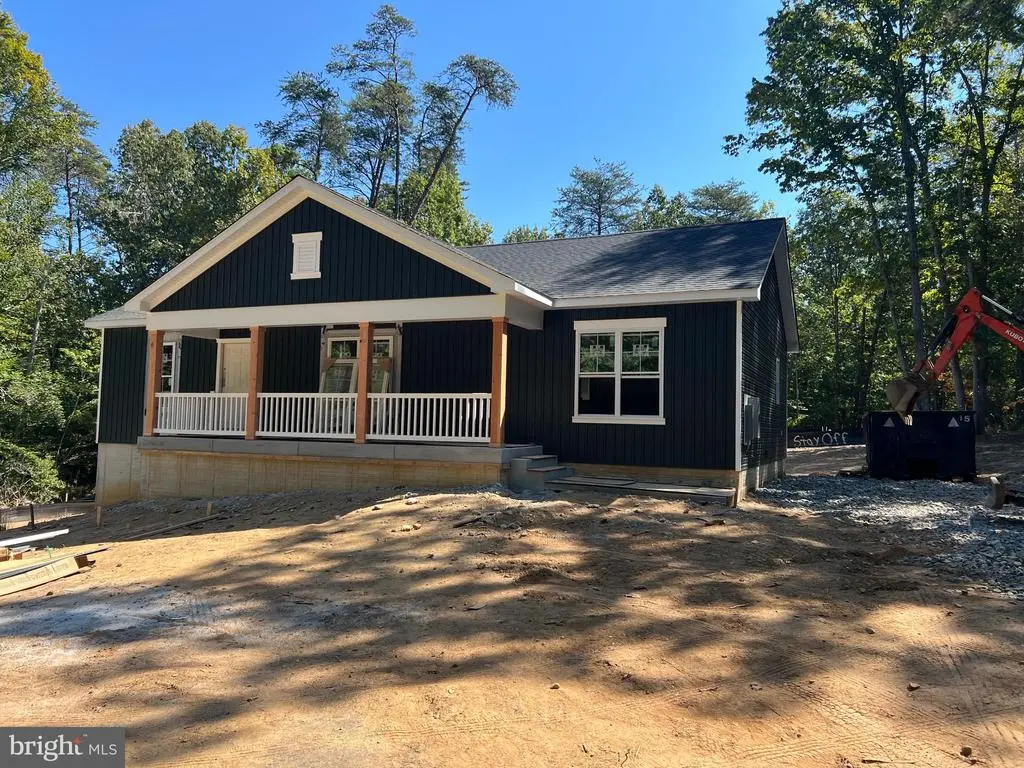 359 Pine Harbour Dr, Mineral