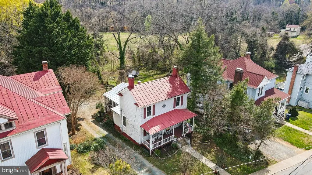 216 Main St W, Orange