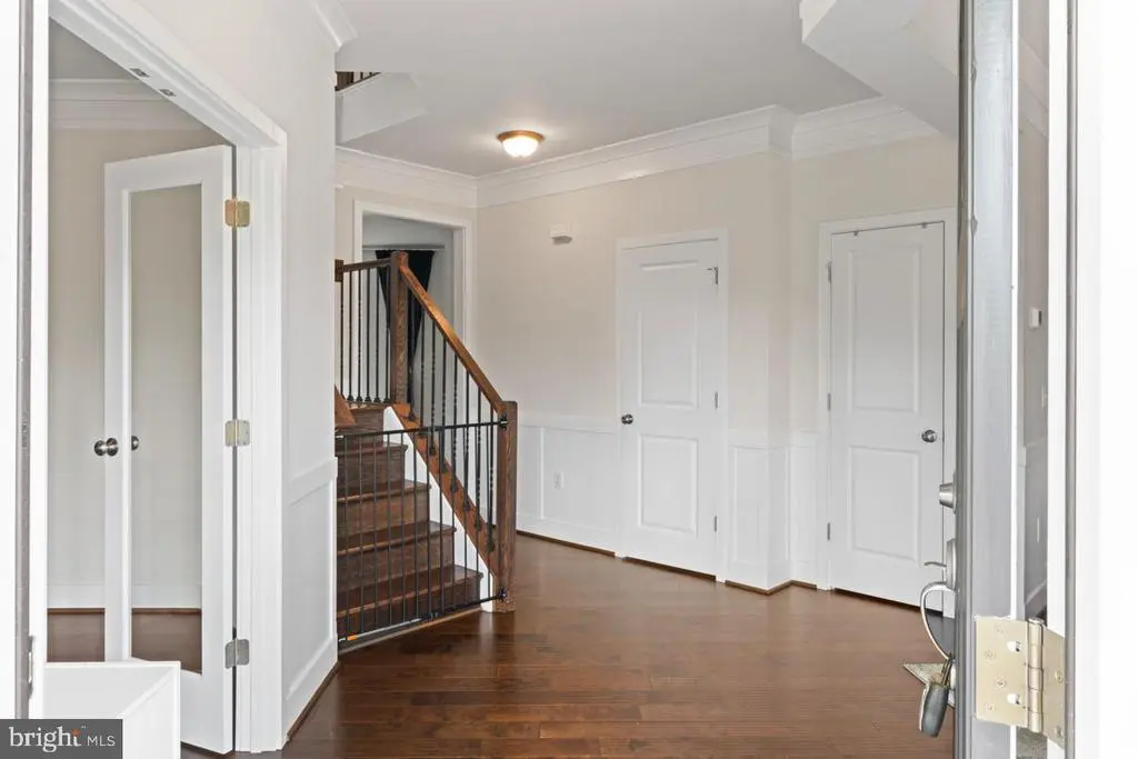 9101 Royal Ct, Partlow