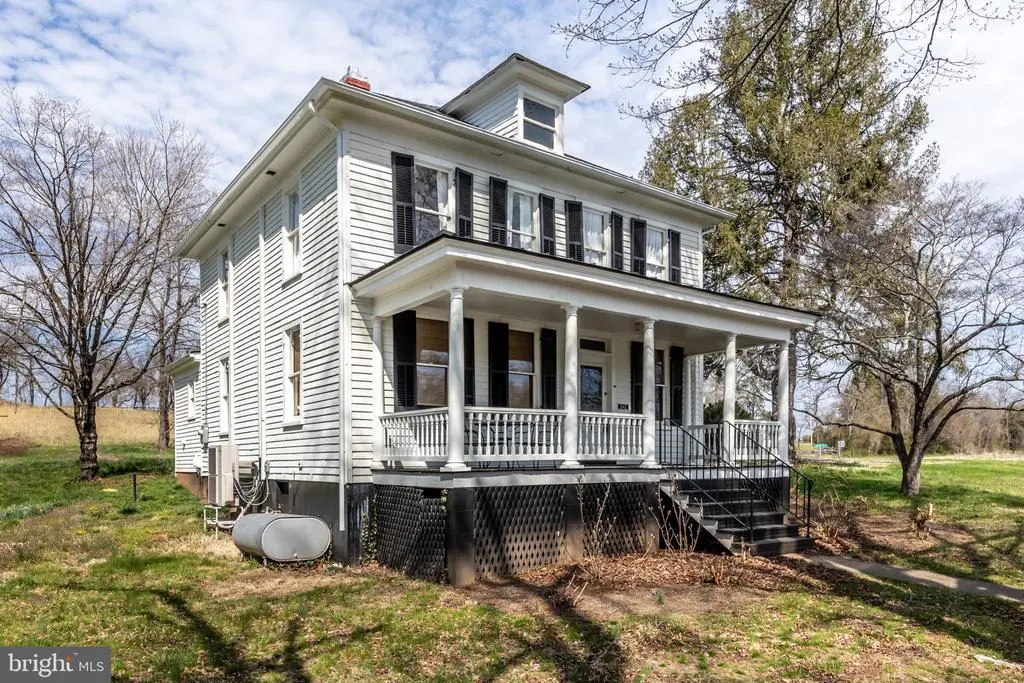 242 Madison Mills, Orange