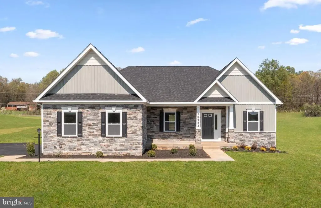 16452 Bobak Rd, Amissville