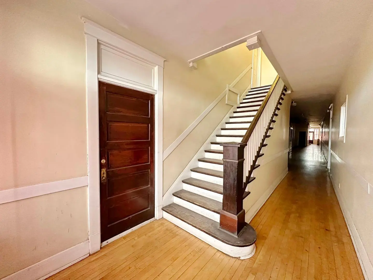 1008 Central Avenue Sw Apt E, Albuquerque