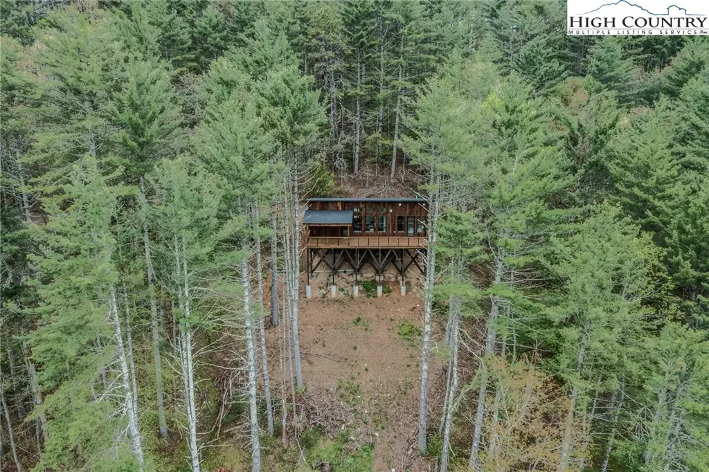 281 New River Farms Road, Fleetwood