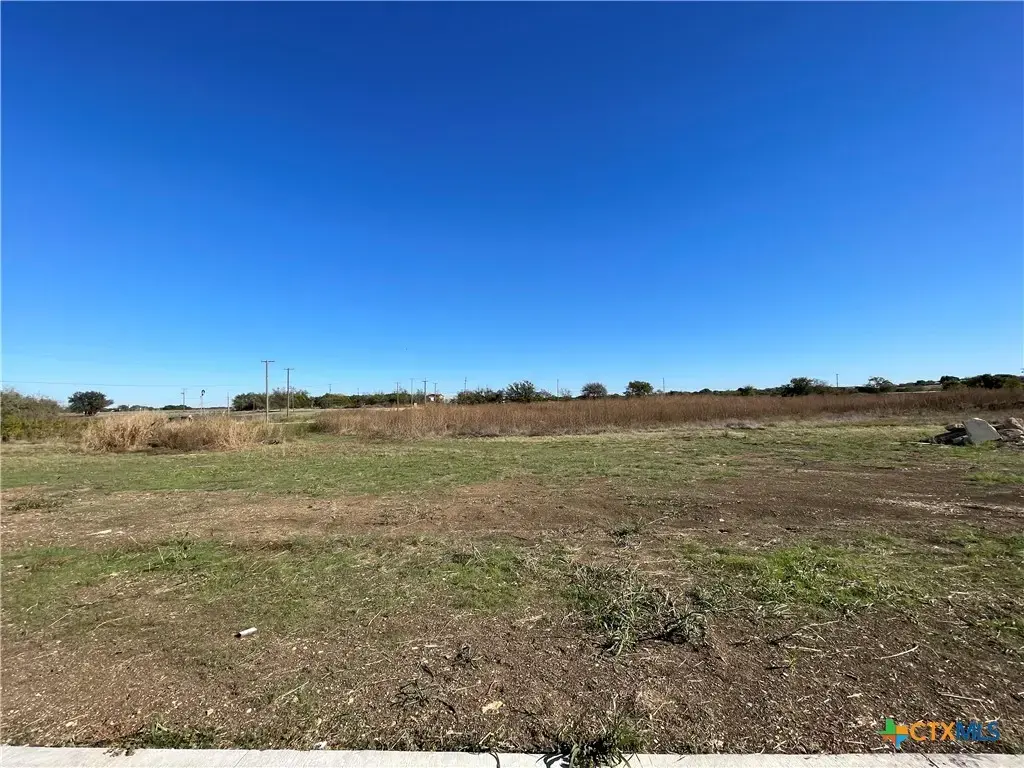 2008 Botts Drive, Salado