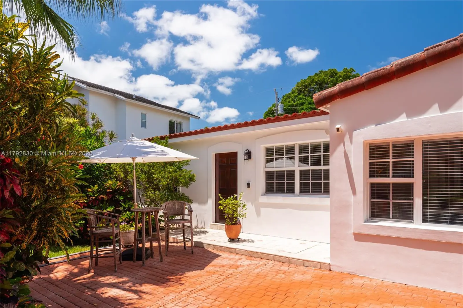 2 of 19 - 310 Woodcrest Rd, Key Biscayne, FL