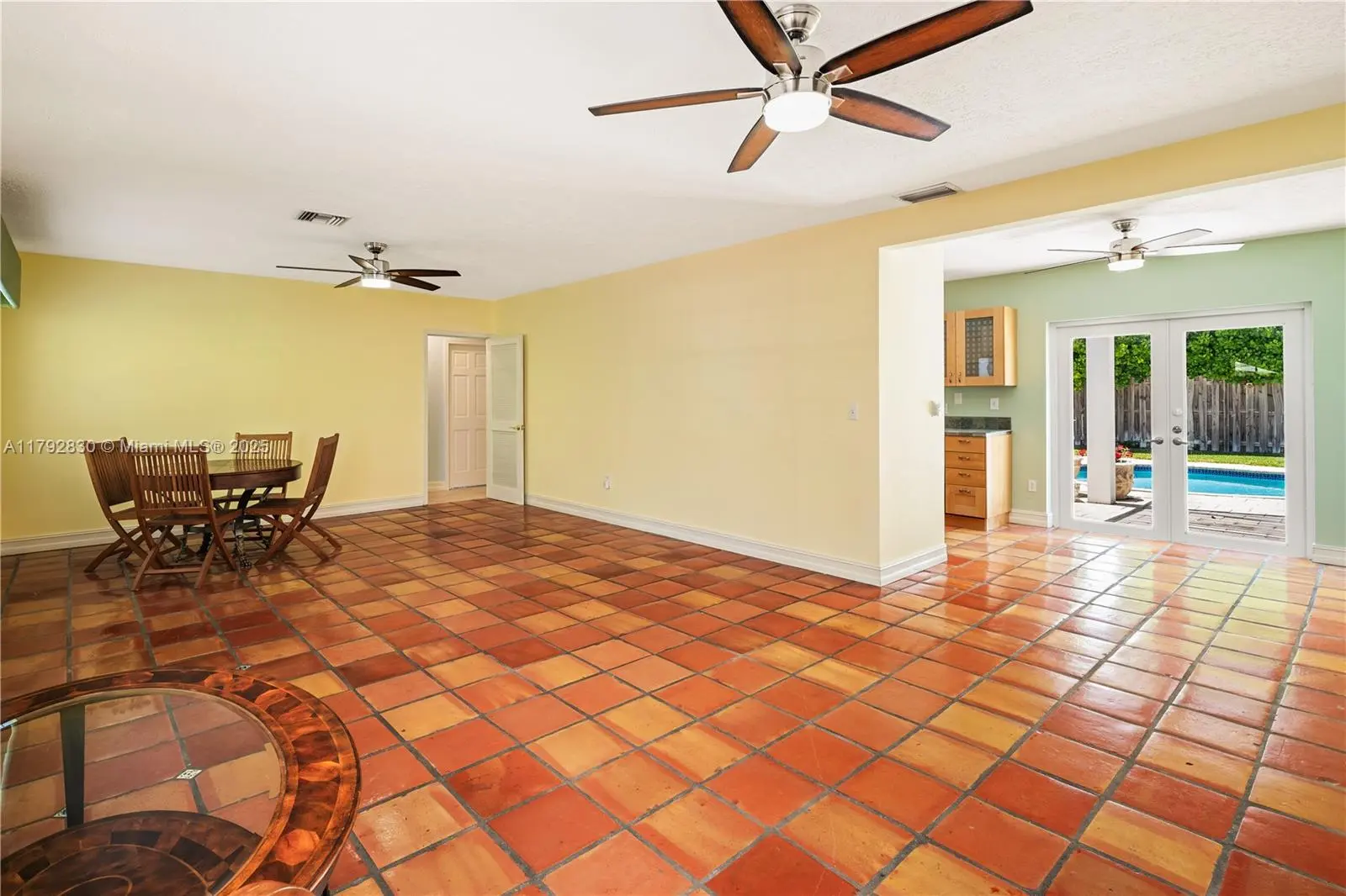 5 of 19 - 310 Woodcrest Rd, Key Biscayne, FL