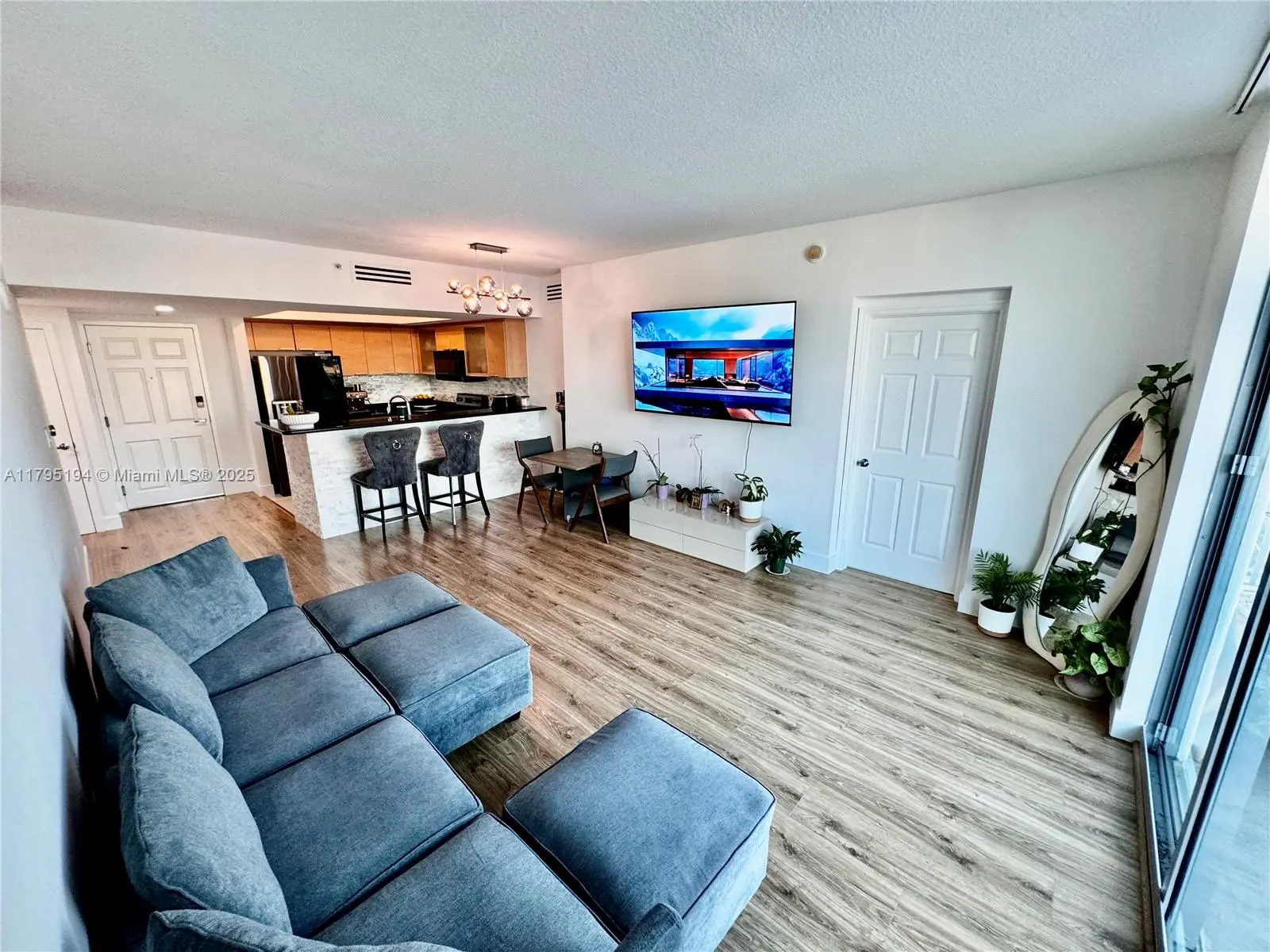 Photo of Listing #A11795194