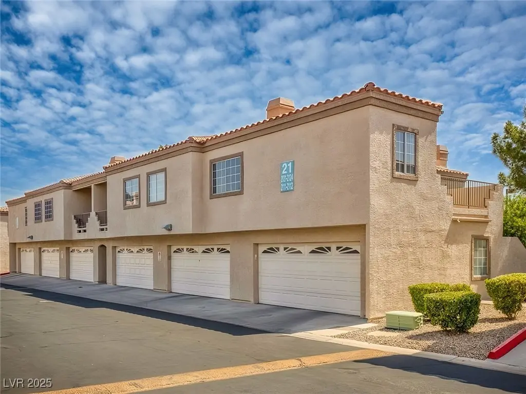 Photo of Listing #2680702