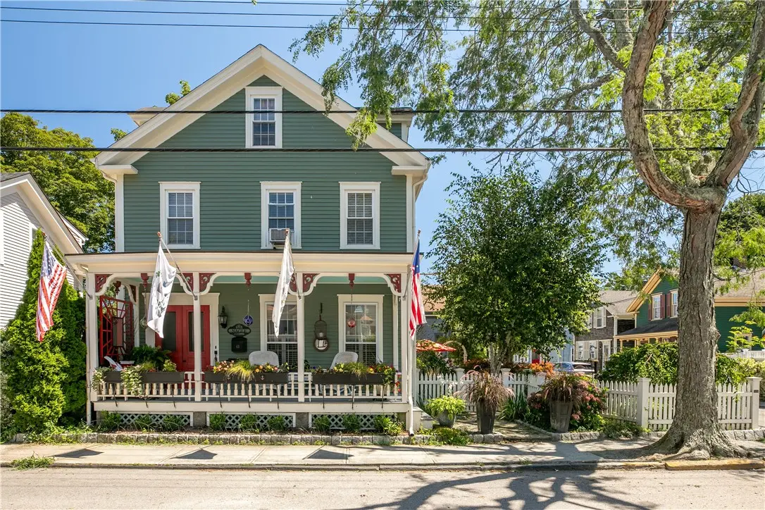 63 Third St, Newport