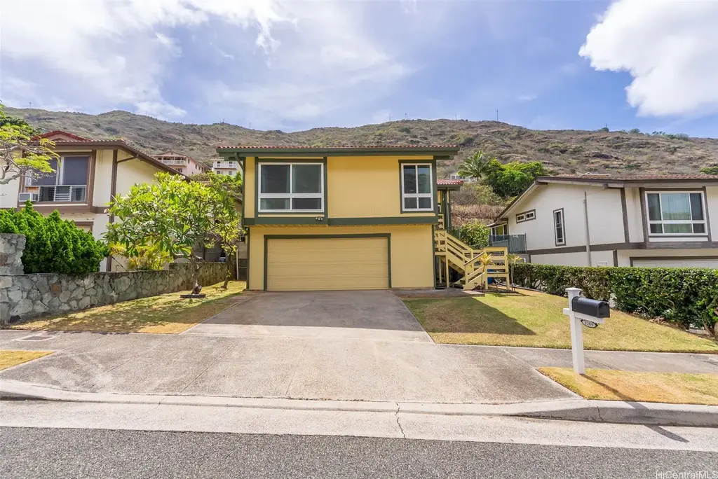 1205 Lunalilo Home Road, Honolulu