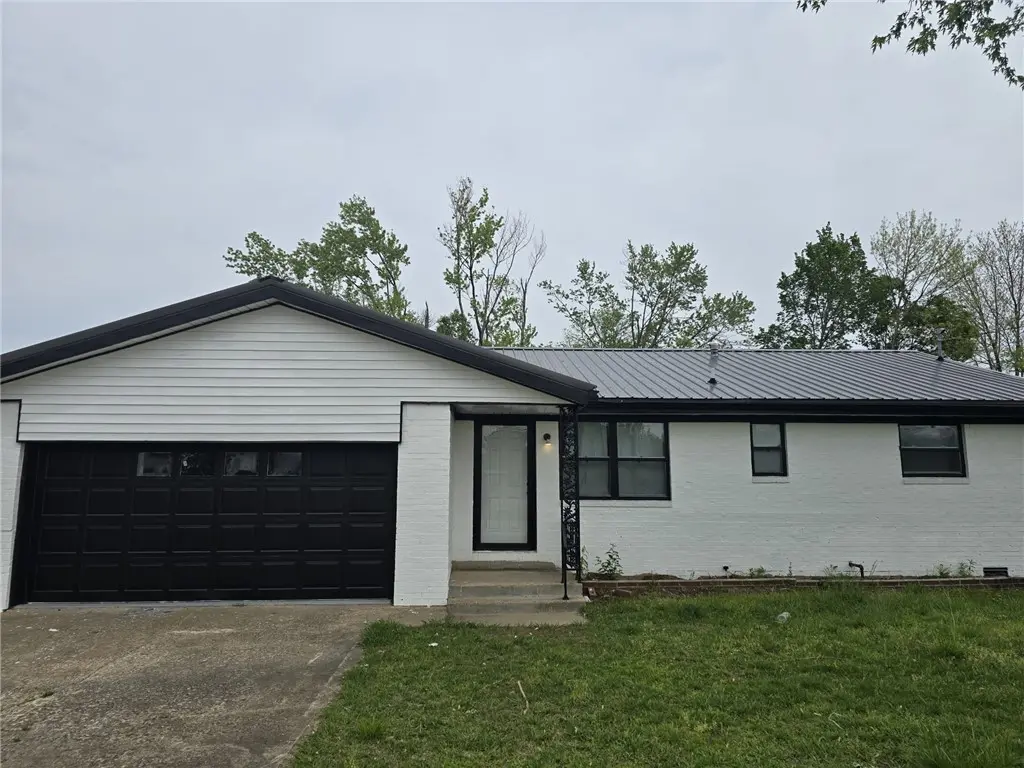 105 14th Street, Bentonville