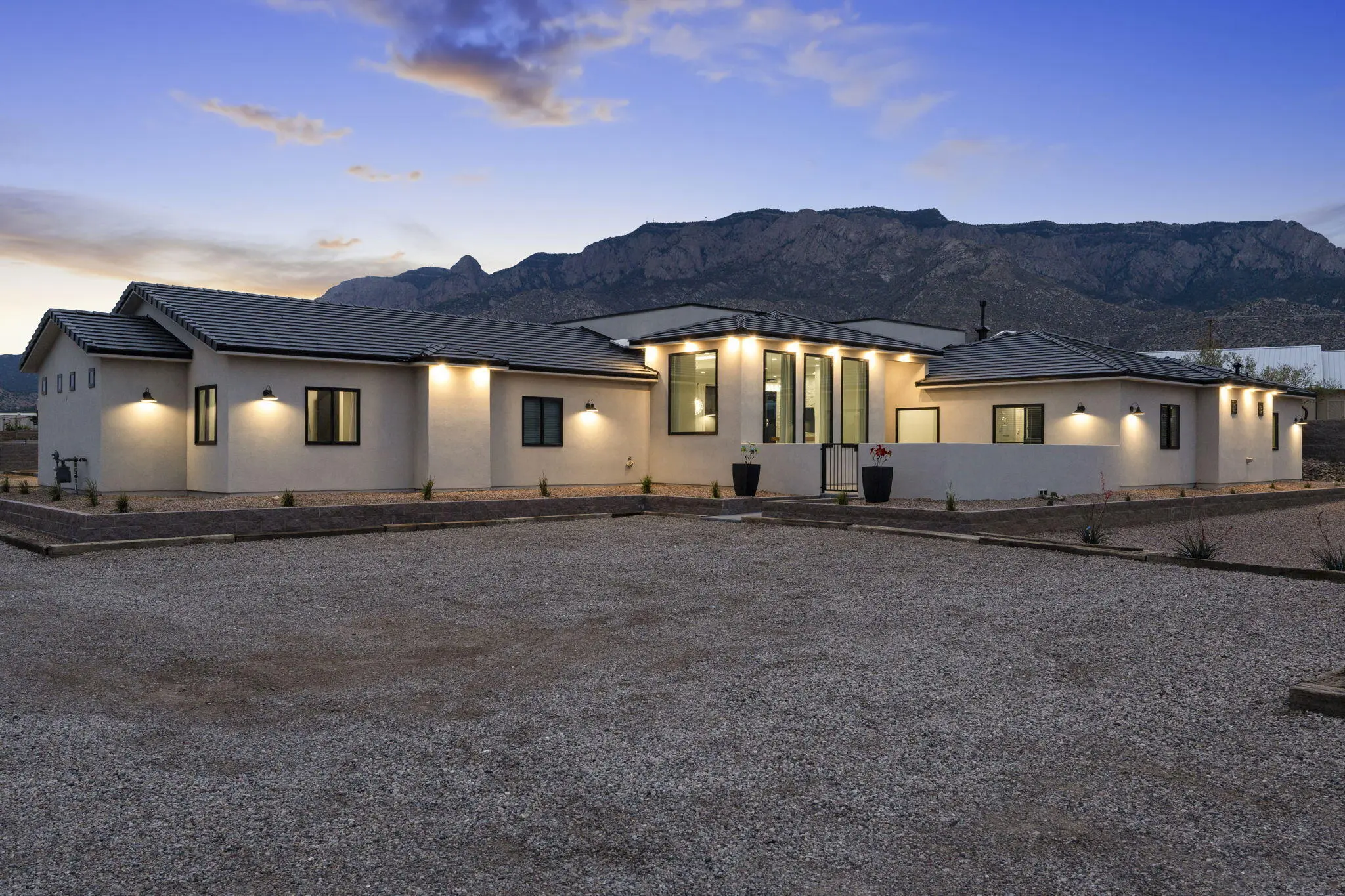 12405 Palomas Avenue Ne, Albuquerque