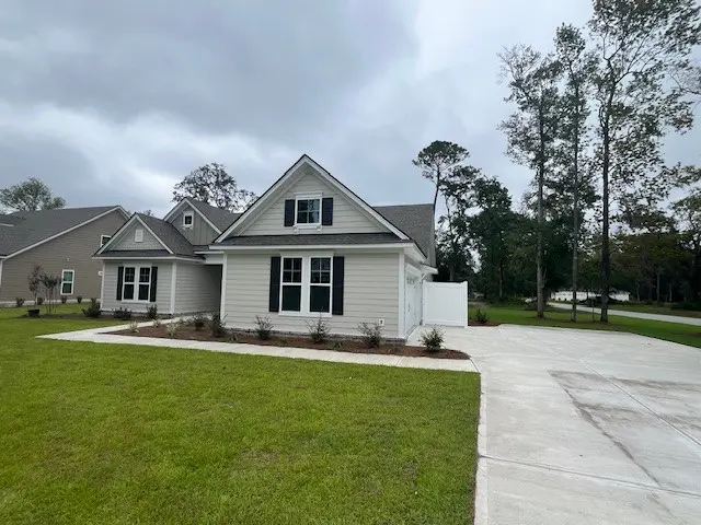 352 Harbour Island Circle, Waverly