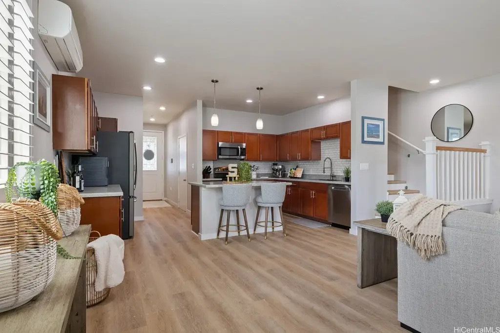 801 Kakala Street # 1806, Kapolei