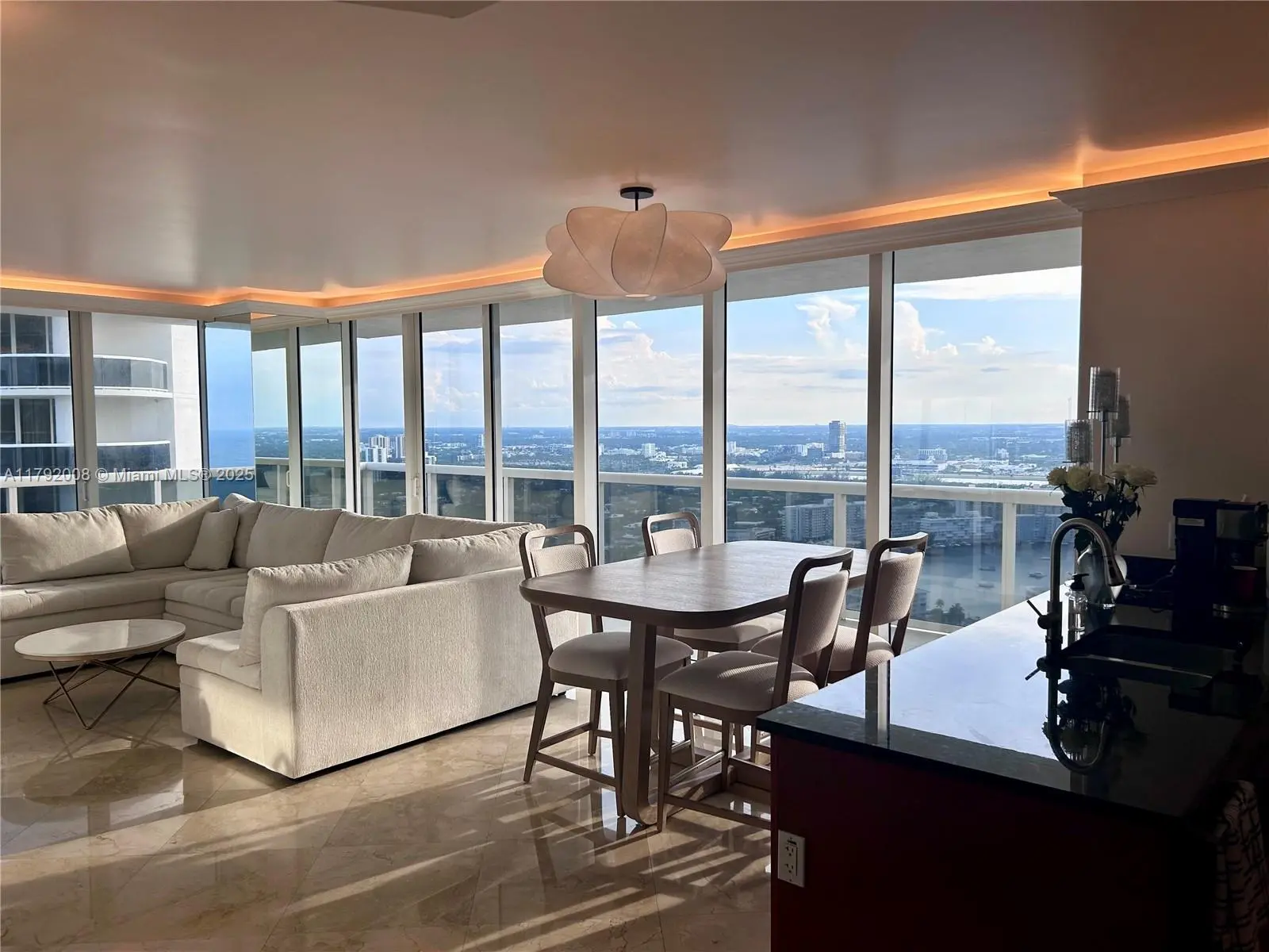 Photo of Listing #A11792008