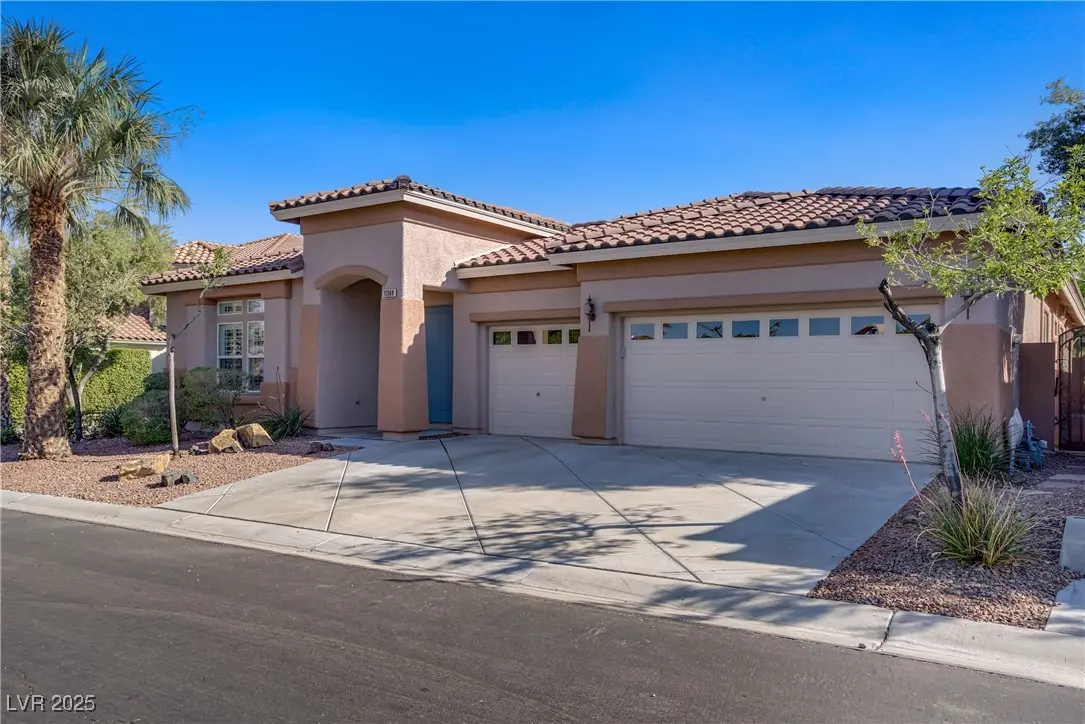 Photo of Listing #2680050