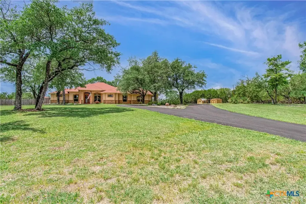 4360 Flint Oak Drive, Belton