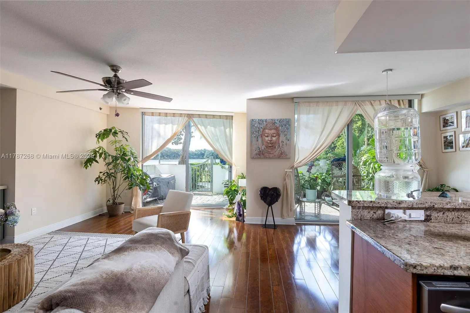 Photo of Listing #A11787268