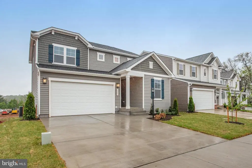 626 Clover Ln, Orange