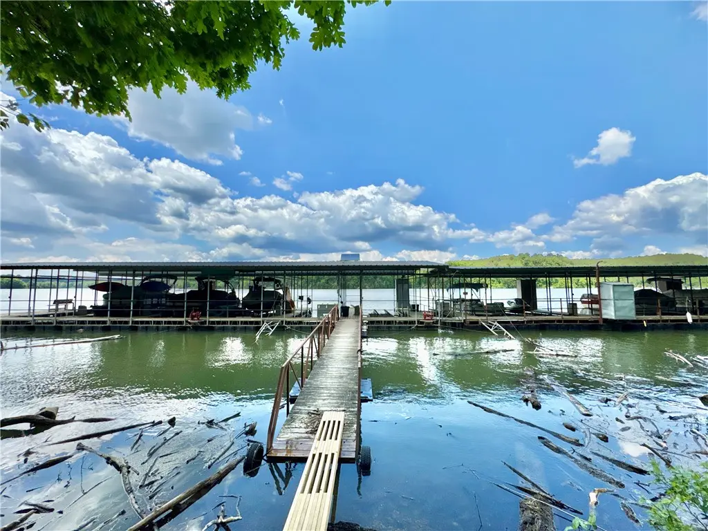 22359 Derik Road, Springdale