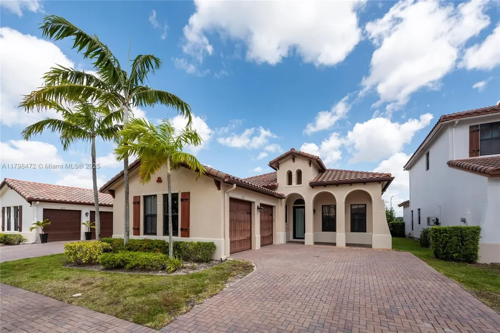 8513 Nw 41st St, Cooper City